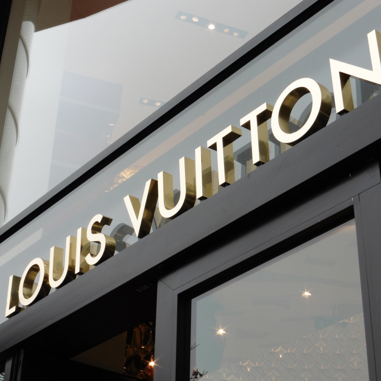 Lumen - Luxe - Louis Vuitton